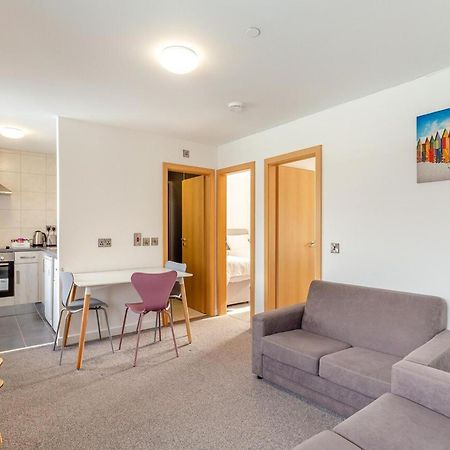 Coastal Charm Retreat In Ilfracombe Appartement Buitenkant foto